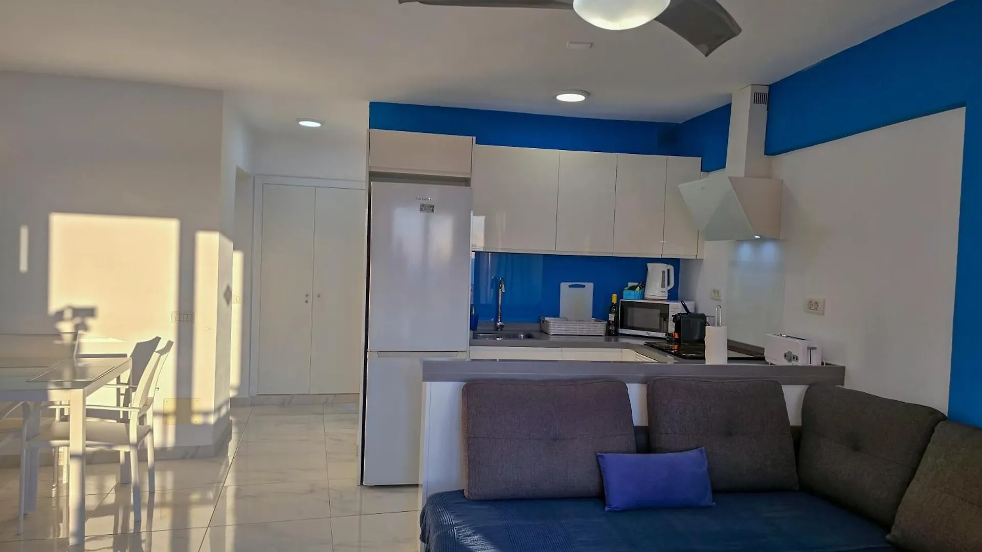 Aqua Sun Los Geranios By Helloapartments Costa Adeje 0*,  İspanya