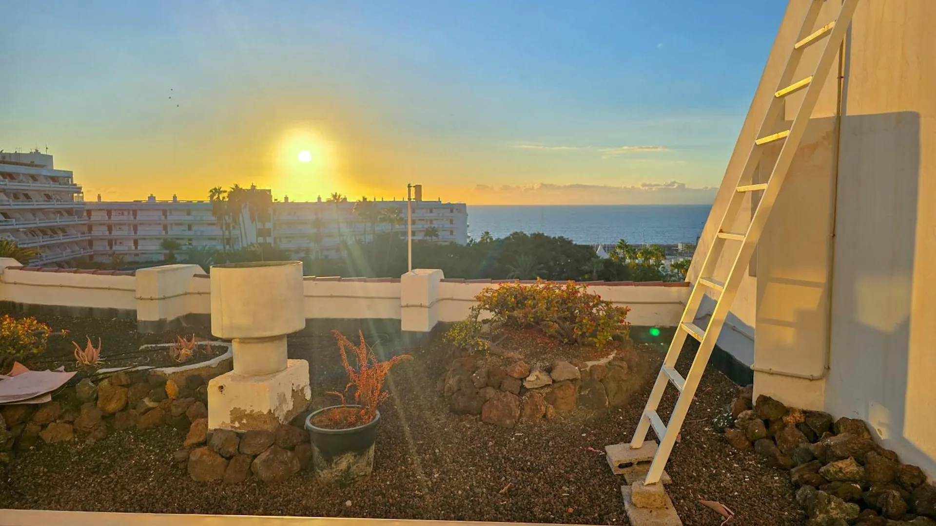 Aqua Sun Los Geranios By Helloapartments Costa Adeje 0*,  İspanya