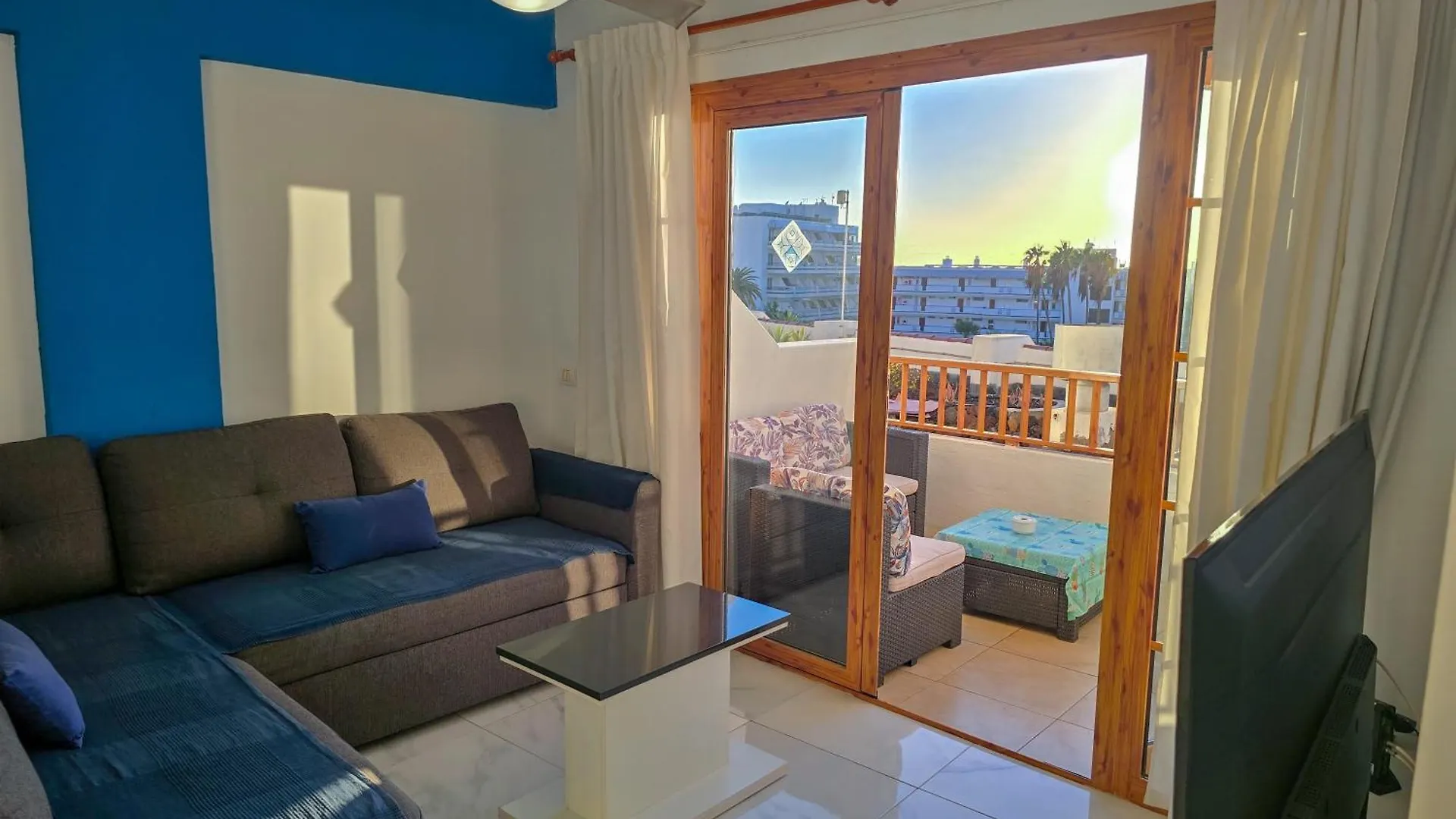 Daire Aqua Sun Los Geranios By Helloapartments Costa Adeje